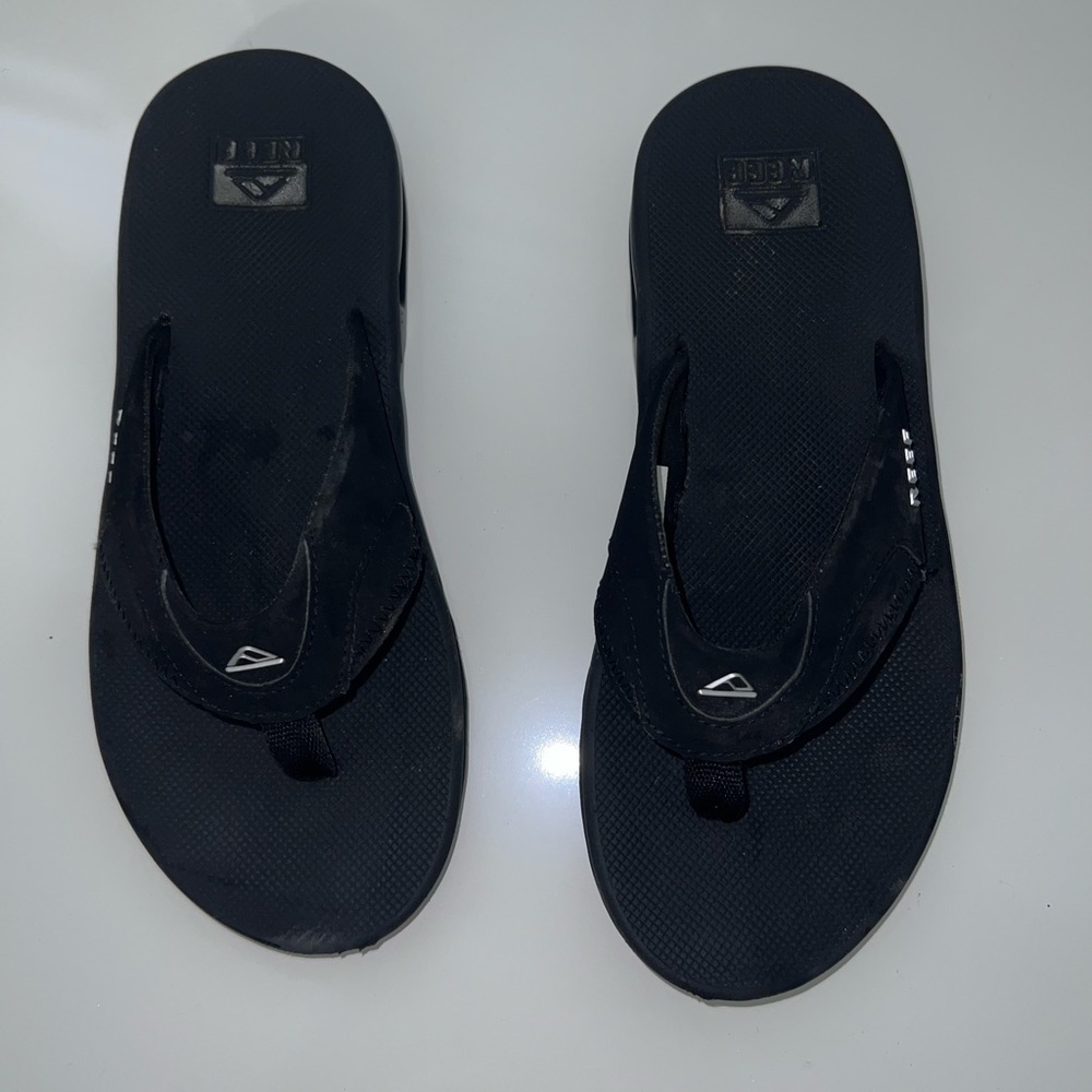 Quiksilver Black Swim Sandals with Durable Design